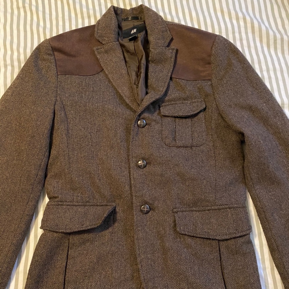 Brown men’s blazer